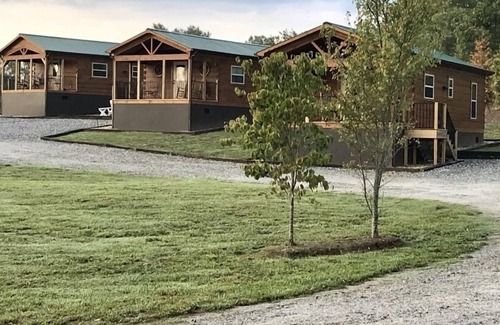 Tryon Cabin | Moore Road Cabin 1 Pet Friendly Horse Lovers delight