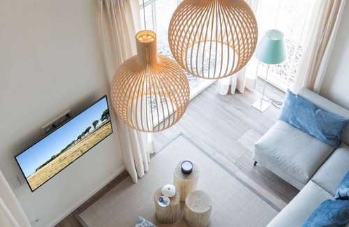 Nieby House | Mooreiche das Atelierhaus Unter Reet für bis zu 8 Personen &direktem Seeblick