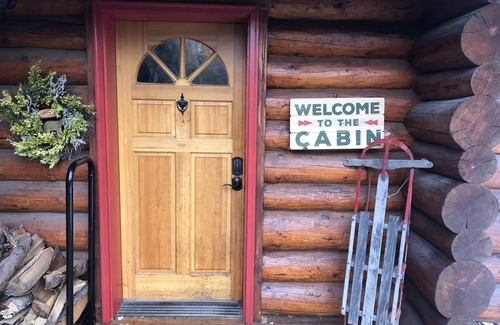 Eagle River Cabin | Moose Lodge Log Cabin and Chalet w/Hot Tub sleeps 16