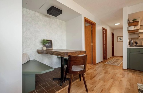 Cohasset Cabin | Moose Point Lookout - Two Bedroom cabin- Sunroom, Dock and Private Beach + Kayaks & Paddle Board