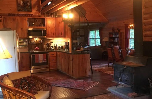 Townshend Cabin | Moose Pond Cabin ~ Enjoy Riding your Snowmobile From the Cabin to Vast Trails