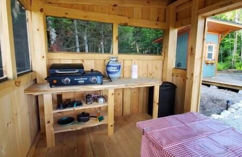 Malone Cabin | Moose Ridge Cabin on 240 Acres with Mountain Views
