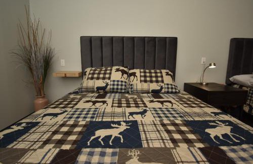 Glenwood Hotel | Moosehead Trail Rider Rooms