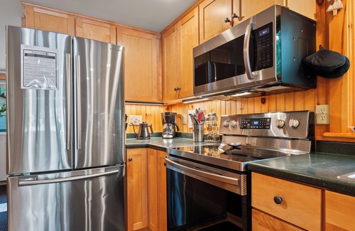 Rangeley Cabin | MooseHoek | Sandy Beach and Gorgeous Sunsets on Mooselookneguntic Lake