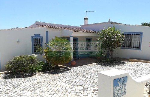 Guia Villa | Moradia com piscina privada