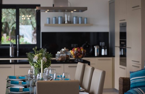 Arco da Calheta Villa | Moradia de Luxo com 3 Quartos, piscina e vista mar