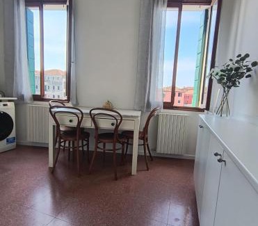 Longa Apartment | Moretti flat Canal View