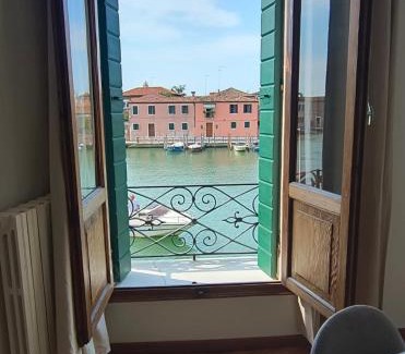 Longa Apartment | Moretti flat Canal View