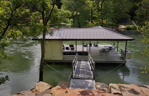 Heber Springs House | Morgan's at the Little Red - Brandimore Cottage
