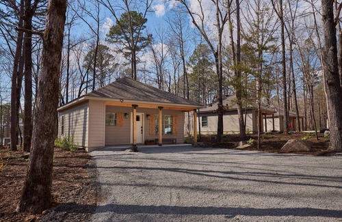 Heber Springs Cabin | Morgan's at the Little Red - Double Queen Cabin 9