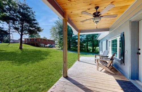 Salem House | Morganton Escape