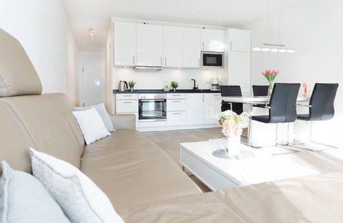 Scharbeutz Apartment | Morgenstern vacation apartment in the Strandvilla Augustusbad