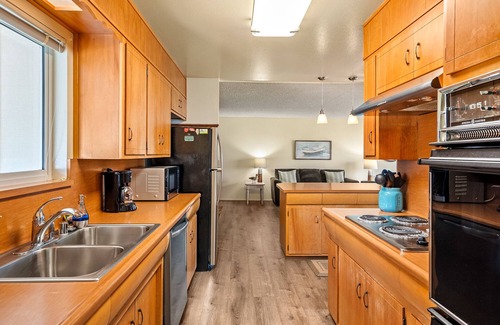 Morro Bay House | Morro Bay Heights Home with Amazing Ocean and Rock Views!