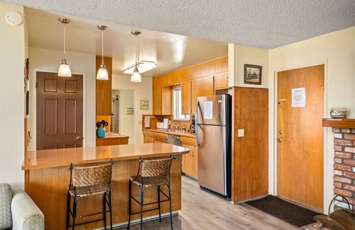 Morro Bay House | Morro Bay Heights Home with Amazing Ocean and Rock Views!