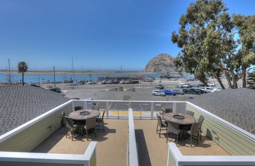 Morro Bay Condo | Morro Rock views, rooftop dining ~ Salty Sister 1Bdrm condo