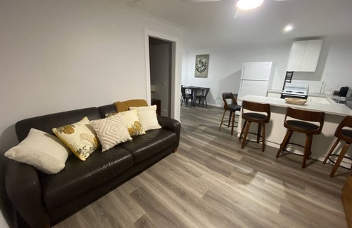 Hay Apartment | Morro’s Place - Walking Distance to Main Street- Included Continental Breakfast