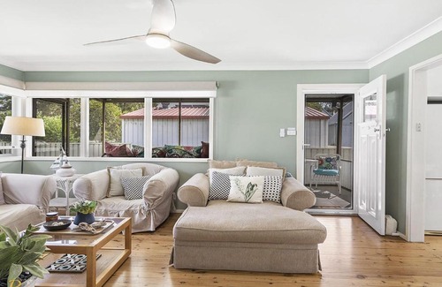 Lemon Tree Passage House | Morton Cottage at Lemon Tree
