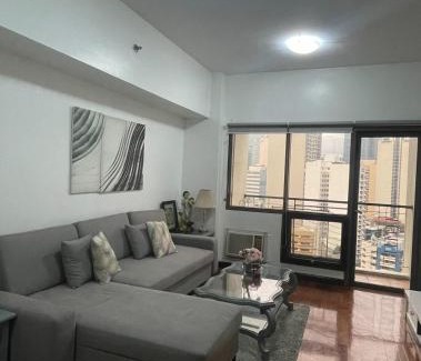 San Lorenzo Apartment | Mosaic Tower by LuxuReich