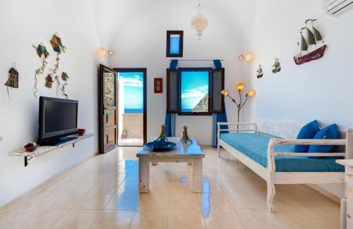 Kamari House | Moschatos Beach House