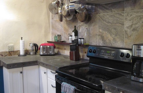 Mariposa House | Mossyrock Strawbale House - Near Yosemite & Townnn