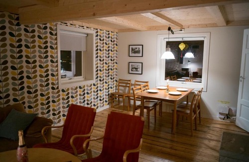 Moskenes House | Most photographed house in Reine