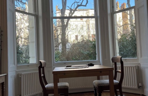 Pembridge Apartment | Most stylish Notting Hill apartment with private patio next to Portobello Rd