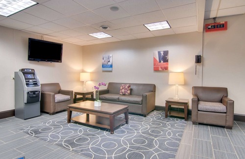 Clarion Hotel | Motel 6 Clarion, PA