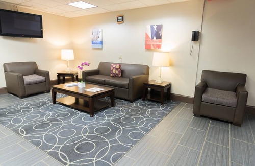Clarion Hotel | Motel 6 Clarion, PA