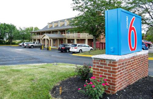 Dayton Hotel | Motel 6-Dayton, OH