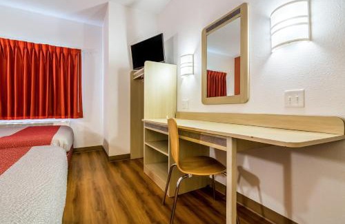 Fort Mill Hotel | Motel 6 Fort Mill, SC - Charlotte