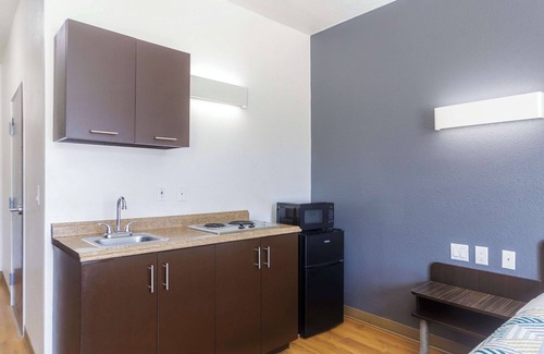 Laredo Hotel | Motel 6 Laredo, TX - Airport