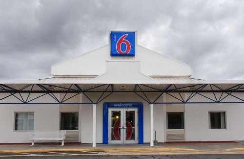 Seekonk Hotel | Motel 6-Seekonk, MA - Providence East