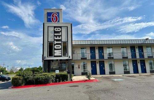 West Monroe Hotel | Motel 6-West Monroe, LA
