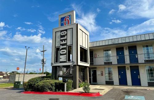 West Monroe Hotel | Motel 6-West Monroe, LA