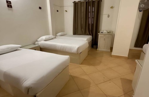 Aswan House | Motel ∙ 8 guests