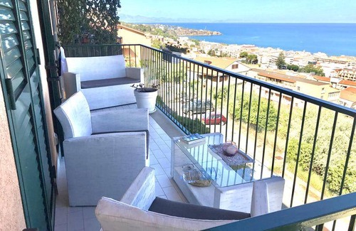 Cefalu House | Motel ∙ 8 guests
