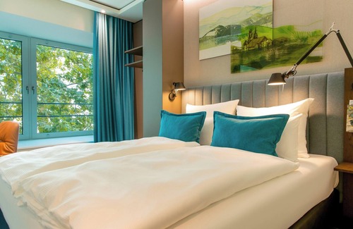 Hauptbahnhof Hotel | Motel One Stuttgart-Hauptbahnhof