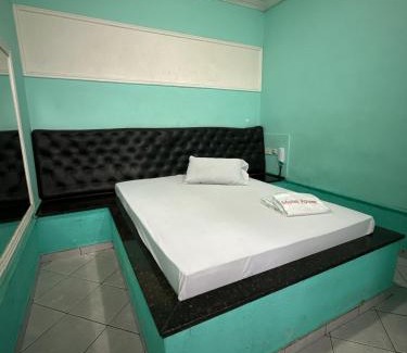 California Hotel | Motel power