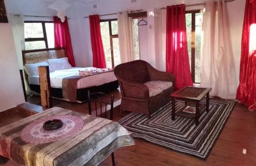 Lusaka Province Cabin | Mount Hermon Safari Cottages