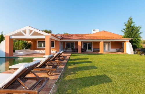 Grandola House | Mount in the Sierra de Grandola