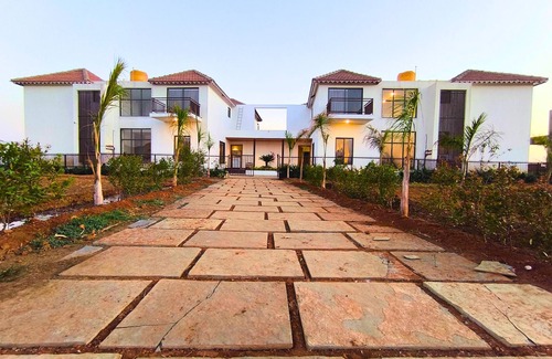 Igatpuri Villa | Mount Lake Villa Resort by Aayana Holidays - Lunch, High Tea and Dinner included