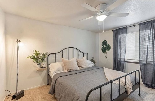 Ferron House | Mountain Biking Close By, Fully Fenced Yard!