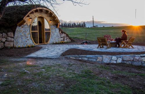 Milici Cabin | Mountain bungalows and a Hobbit House - Jazavčije Rupe