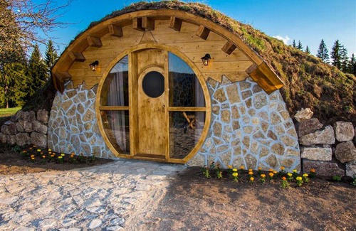 Milici Cabin | Mountain bungalows and a Hobbit House - Jazavčije Rupe