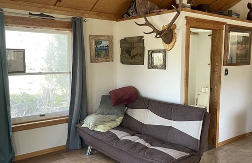 Mesa Cabin | Mountain Cabin w/ great views and fire pit. Located 5 mins to outdoor adventure