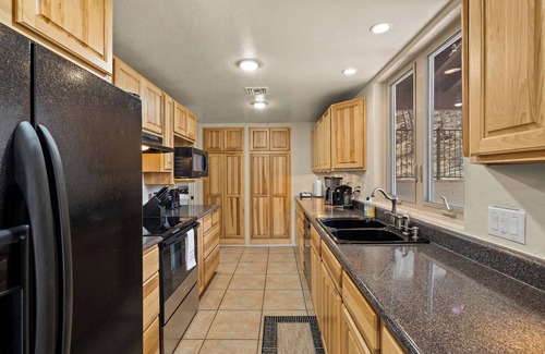 Mount Lemmon Cabin | Mountain Cabin with Massive Game Room and Gorgeous Views