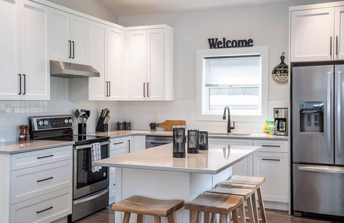 Revelstoke House | Mountain Dreams - Revelstoke Home Near RMR