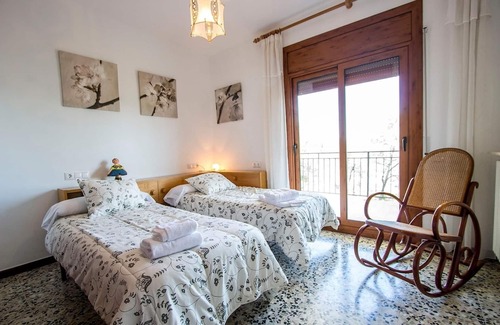 Castellar del Valles Villa | Mountain Escape w/stunning views 40 km to Barna!