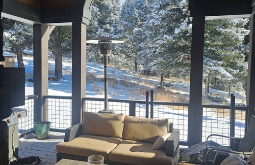 Riverview Ranch House | Mountain Escape. 4-bedrooms, 20 acres, 40-mins to Yellowstone, 10-min to Big Sky