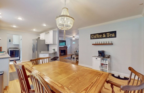 Asheville House | Mountain escape with large yard - near downtown, Biltmore, & outdoor adventure
